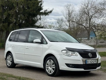 Авто Volkswagen Touran 2007 № 8754578