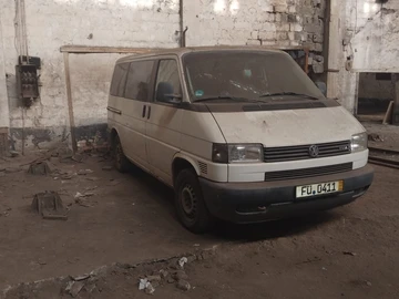 Авто Volkswagen Transporter 2002 № 8754659