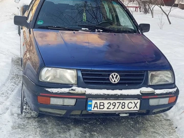 Авто Volkswagen Vento 1994 № 8754686