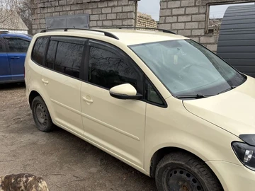 Авто Volkswagen Touran 2012 № 8754772