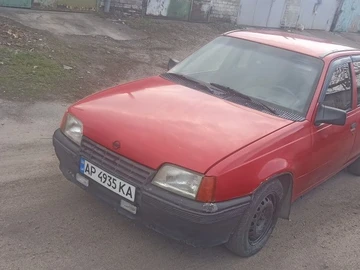 Авто Opel Kadett 1986 № 8754815