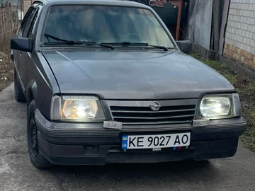 Авто Opel Ascona 1987 № 8755078