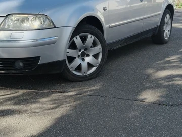 Авто Volkswagen Passat Sedan 2002 № 8755090