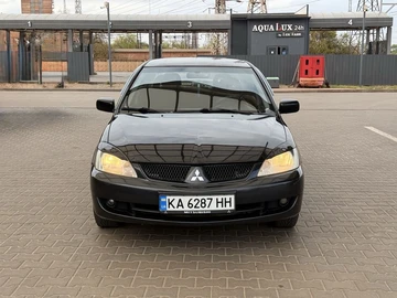 Авто Mitsubishi Lancer 2000 № 8755266