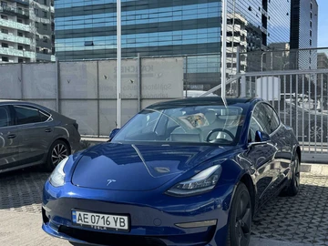 Авто Tesla Model 3 2019 № 8755341