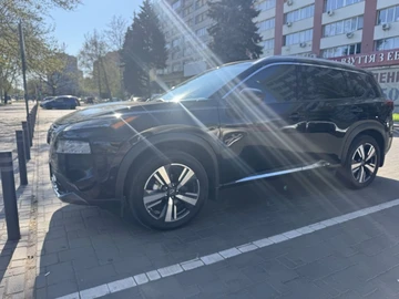 Авто Nissan Rogue 2023 № 8755539