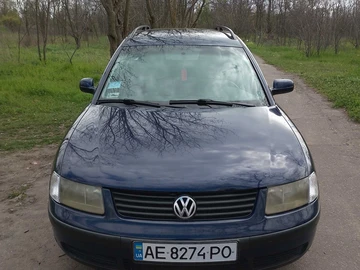 Авто Volkswagen Passat Variant 2000 № 8755662