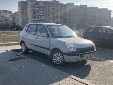 Авто Daihatsu Sirion 2001 № 8755687