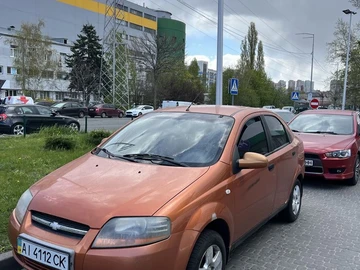 Авто Chevrolet Aveo 2005 № 8755820