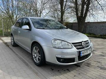 Авто Volkswagen Jetta 2010 № 8755832