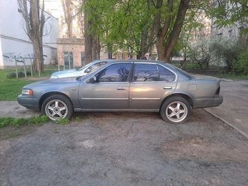 Авто Nissan Maxima 1993 № 8755981