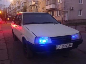 Авто ВАЗ 21099 1992 № 8755994