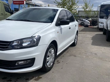 Авто Volkswagen Polo 2016 № 8756074