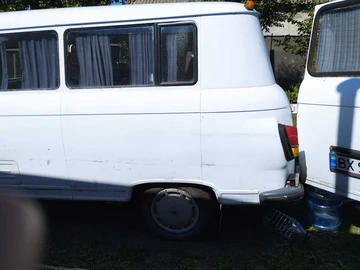 Авто Wartburg 1 3 1990 № 8756082