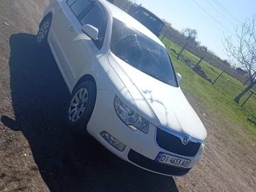 Авто Skoda Superb 2011 № 8756115