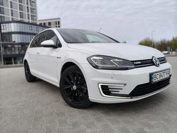 Авто Volkswagen Golf 2019 № 8756160