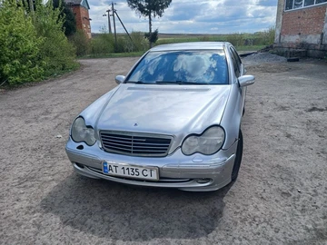 Авто Mercedes 220 2001 № 8756317
