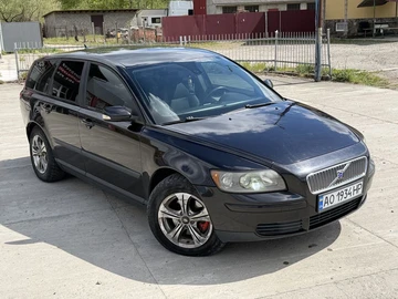 Авто Volvo V50 2005 № 8756369