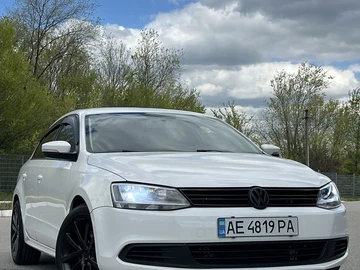 Авто Volkswagen Jetta 2014 № 8756544