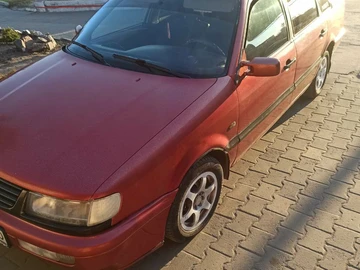 Авто Volkswagen Passat Sedan 1994 № 8756710