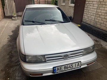 Авто Nissan Maxima 1992 № 8756739