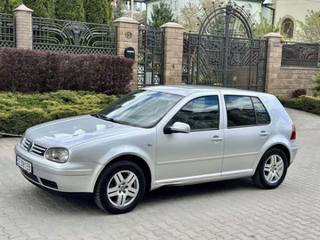 Авто Volkswagen Golf 2002 № 8756938