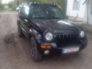 Авто Jeep Liberty 2003 № 8756951