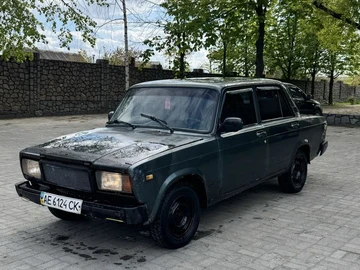 Авто ВАЗ 2107 1993 № 8757042