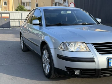 Авто Volkswagen Passat Sedan 2003 № 8757262