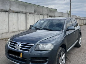 Авто Volkswagen Touareg 2005 № 8757296
