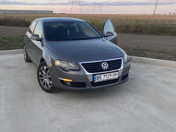 Авто Volkswagen Passat Sedan 2005 № 8757463
