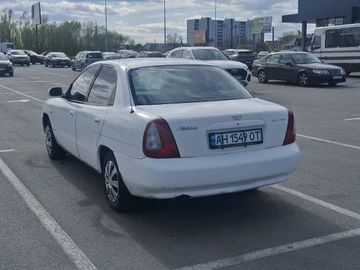 Авто Daewoo Nubira 1999 № 8757480