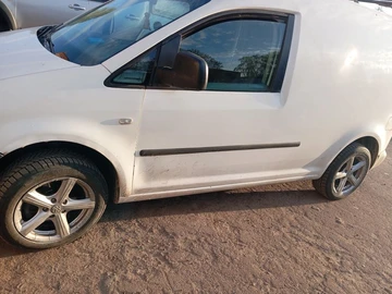 Авто Volkswagen Caddy 2004 № 8757715