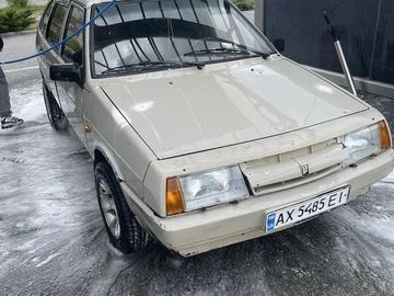 Авто ВАЗ 2109 1988 № 8757791
