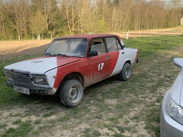 Авто ВАЗ 2107 1985 № 8757794