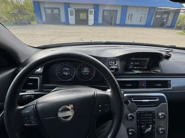 Авто Volvo V70 2013 № 8757993