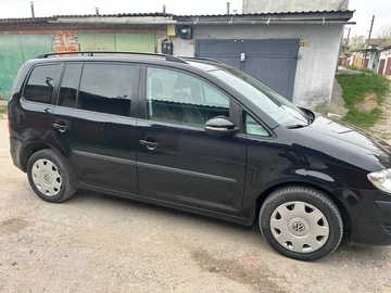 Авто Volkswagen Touran 2009 № 8758152