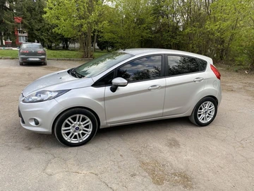 Авто Ford Fiesta 2009 № 8758308