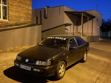 Авто Volkswagen Passat Sedan 1995 № 8758317