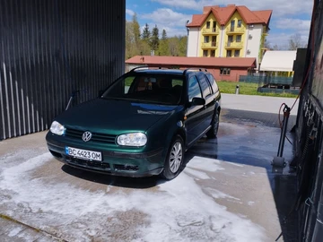 Авто Volkswagen Golf 1999 № 8758352