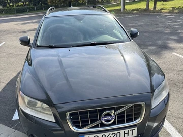 Авто Volvo V70 2010 № 8758364