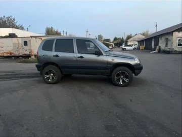 Авто Chevrolet Niva 2005 № 8758669
