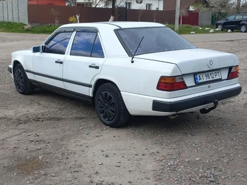 Авто Mercedes E Серия 1988 № 8758756