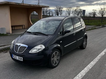 Авто Lancia Musa 2005 № 8758781