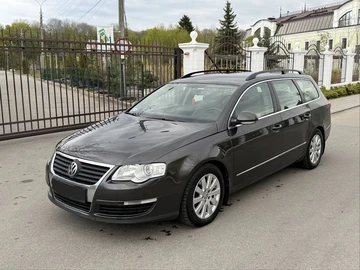 Авто Volkswagen Passat Variant 2007 № 8758901
