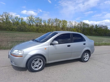 Авто Chevrolet Aveo 2005 № 8758957