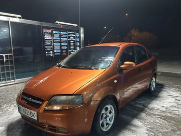 Авто Chevrolet Aveo 2005 № 8759118