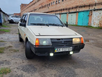 Авто ВАЗ 2109 1989 № 8759139