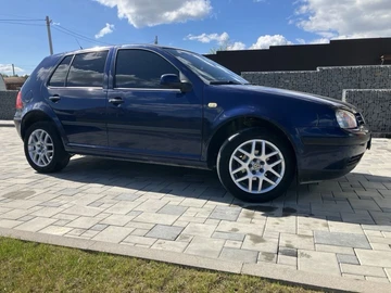 Авто Volkswagen Golf 1999 № 8759279