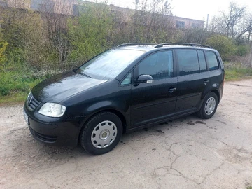 Авто Volkswagen Touran 2006 № 8759445